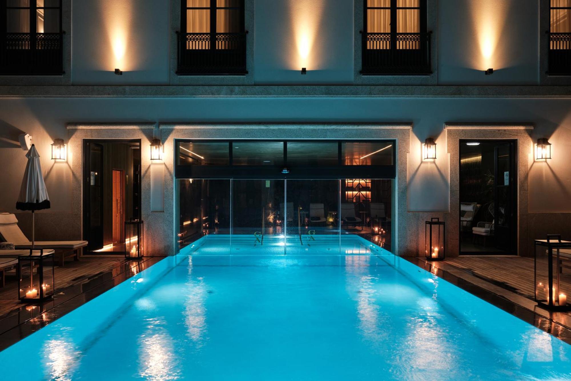 Ga Palace Hotel & Spa, A Xixth-Century Villa OOporto Extérieur photo The pool at the Hotel Indigo Athens