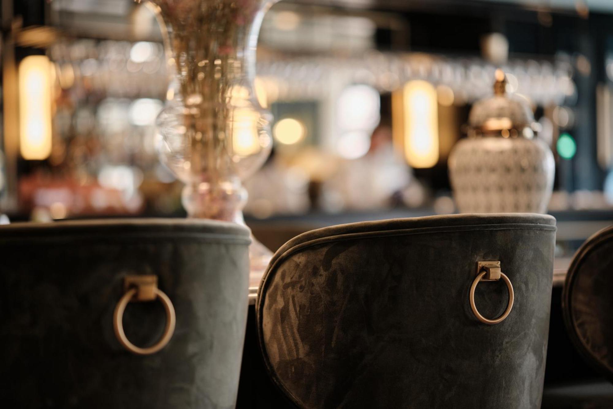 Ga Palace Hotel & Spa, A Xixth-Century Villa OOporto Extérieur photo Bar stools at the bar