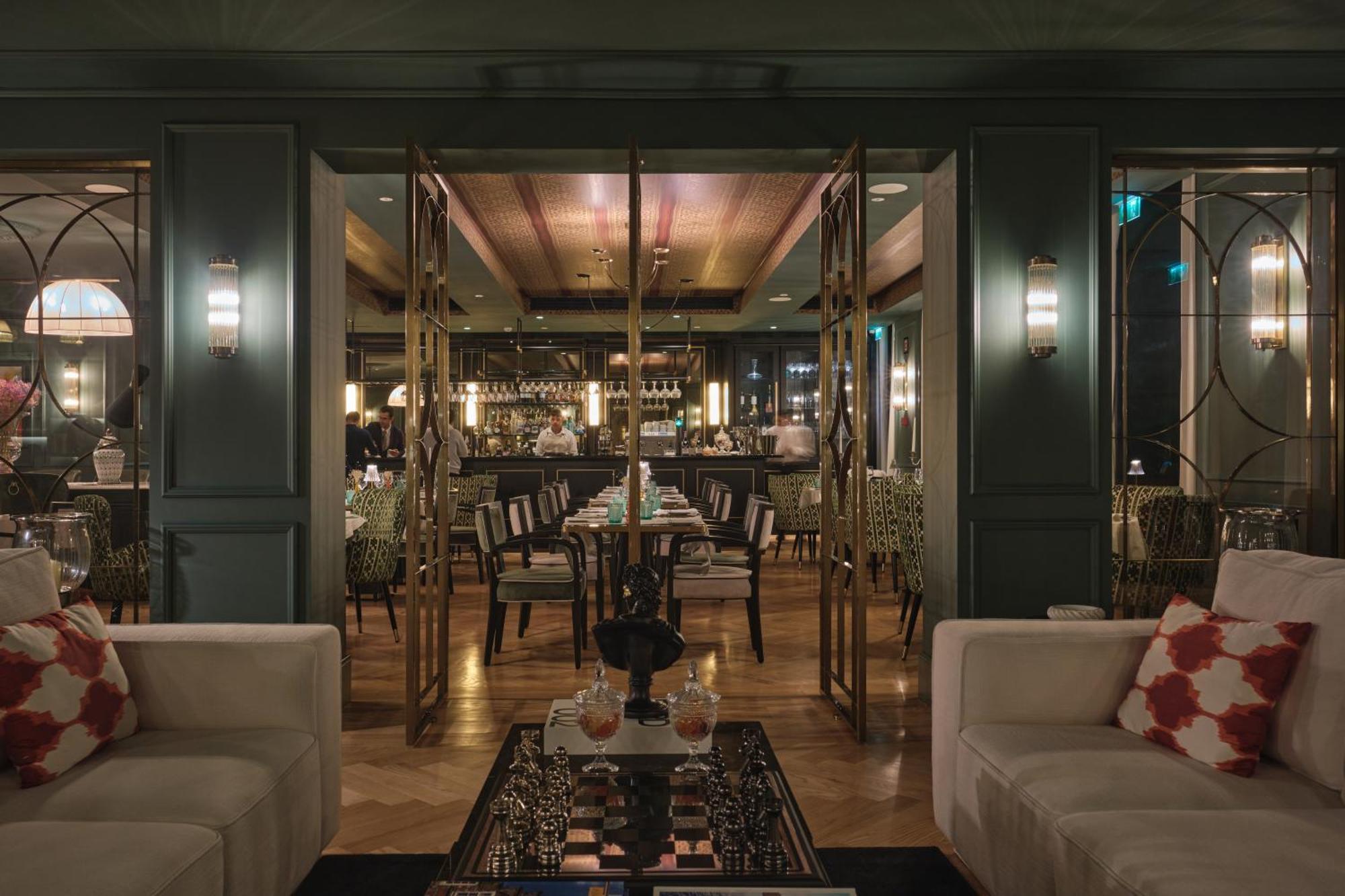 Ga Palace Hotel & Spa, A Xixth-Century Villa OOporto Extérieur photo The bar at the Mandarin Oriental, London